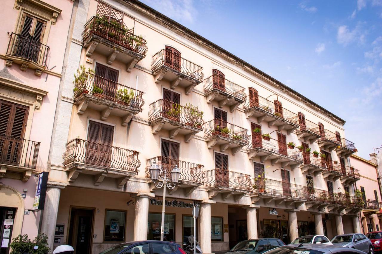 Golden House City Milazzo Eksteriør billede