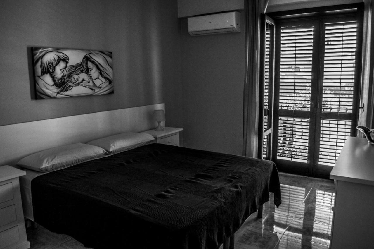 Golden House City Milazzo Eksteriør billede